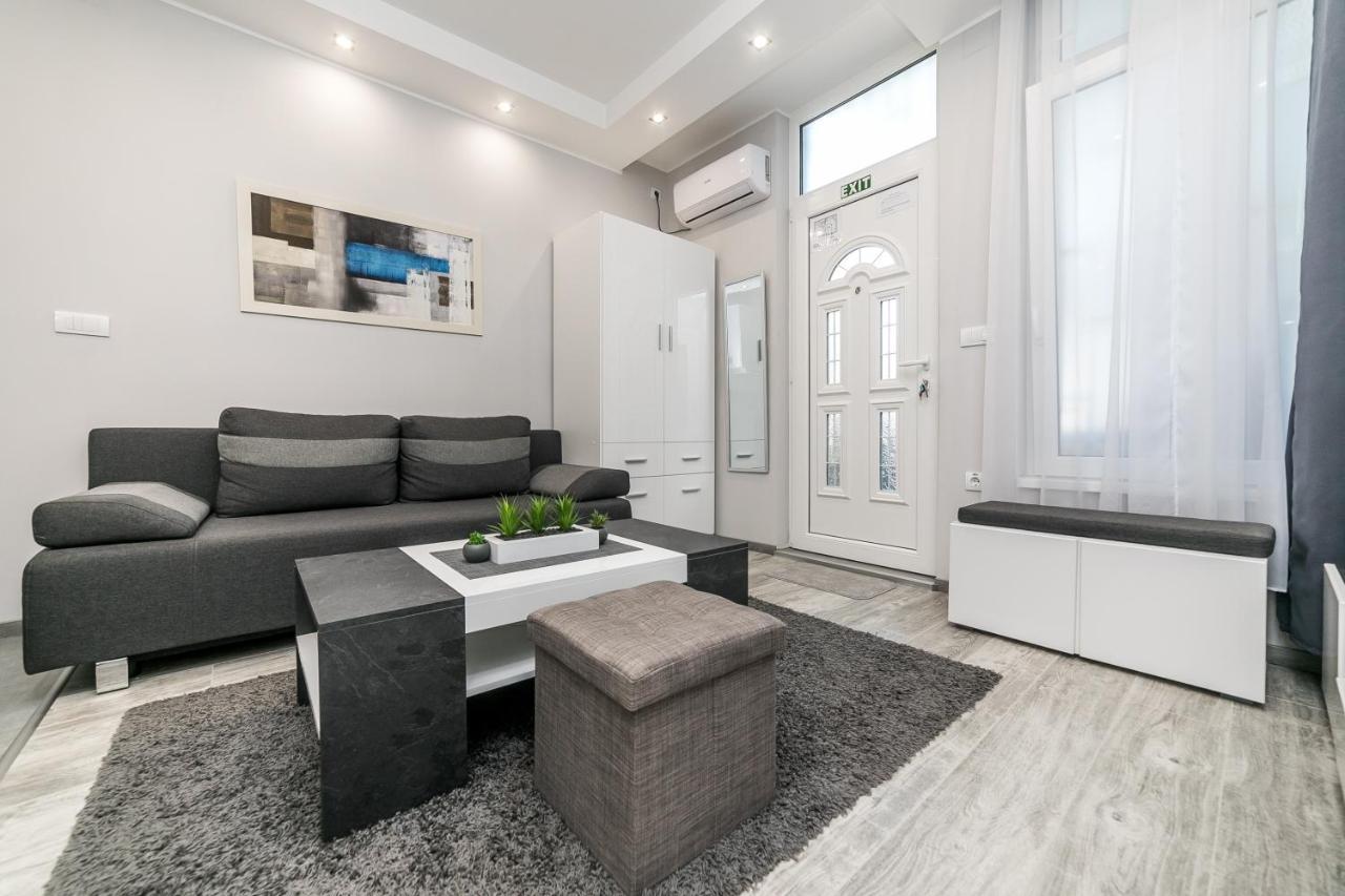 Appartamento Gray Luxe Belgrado Esterno foto