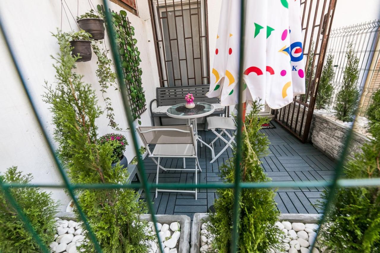 Appartamento Gray Luxe Belgrado Esterno foto