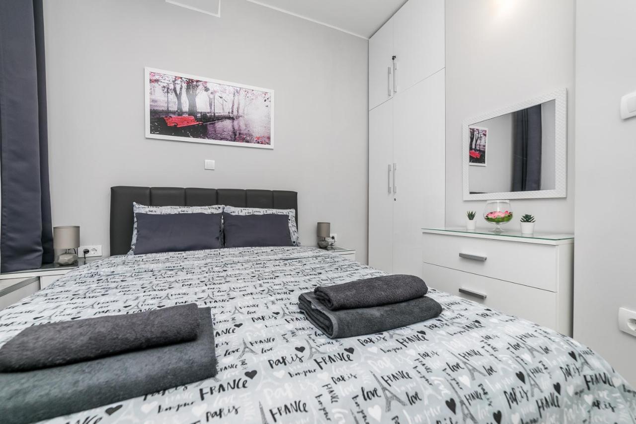 Appartamento Gray Luxe Belgrado Esterno foto