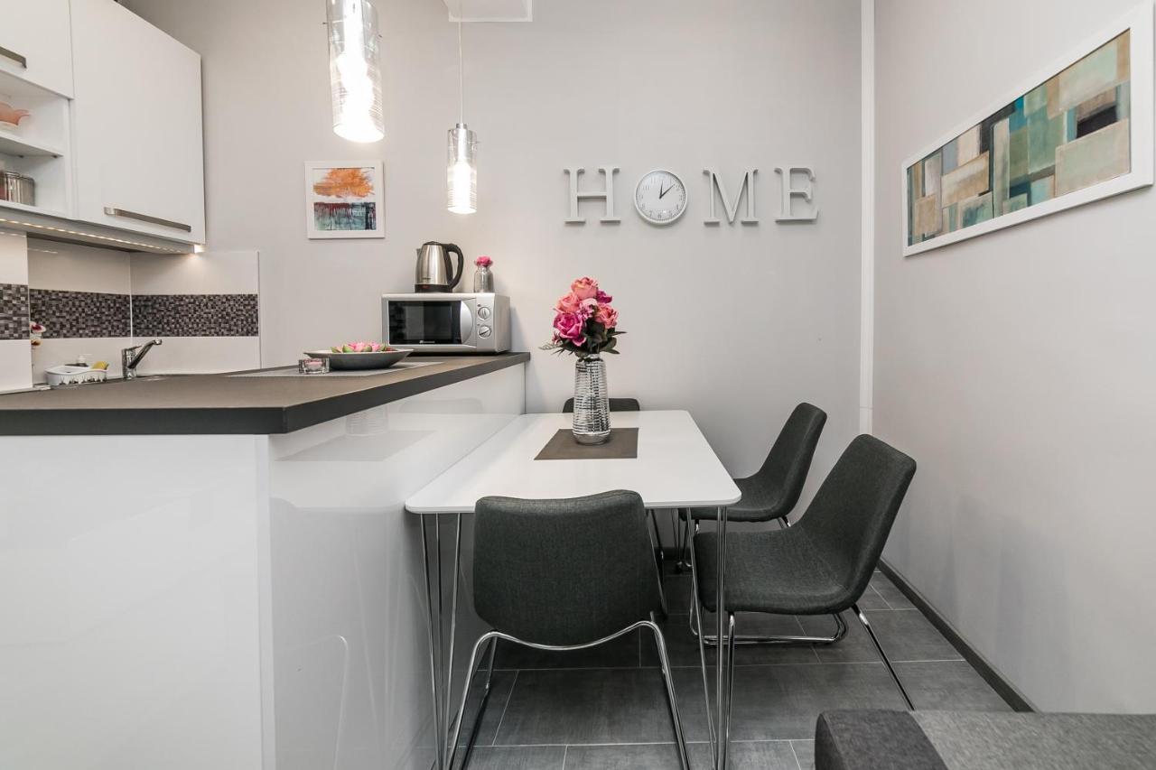 Appartamento Gray Luxe Belgrado Esterno foto