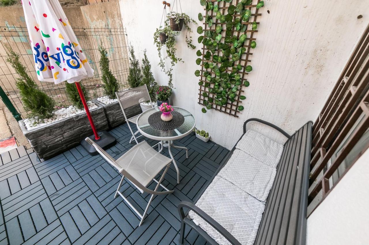 Appartamento Gray Luxe Belgrado Esterno foto