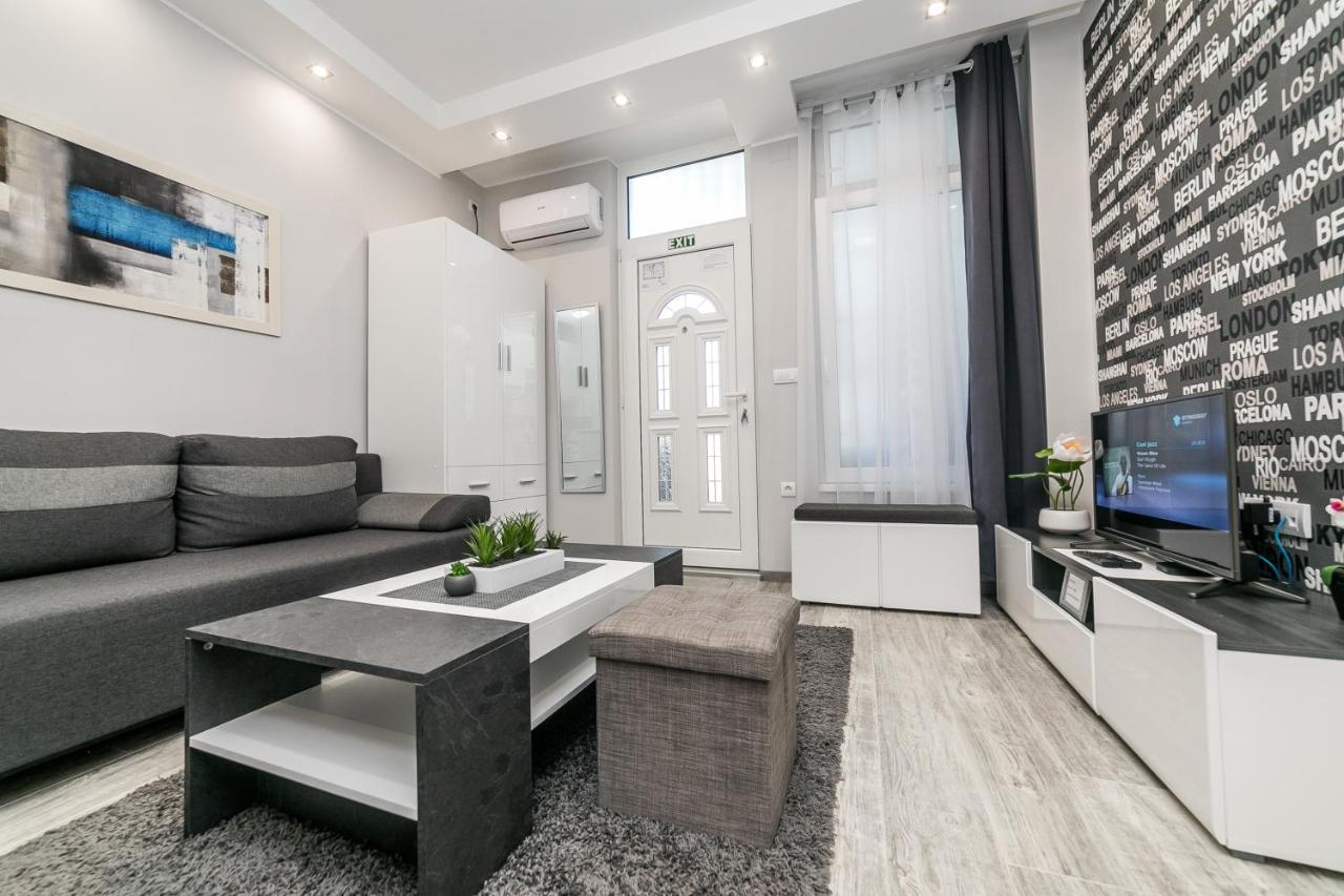 Appartamento Gray Luxe Belgrado Esterno foto
