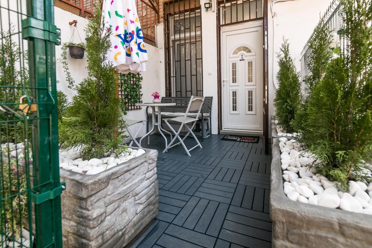 Appartamento Gray Luxe Belgrado Esterno foto