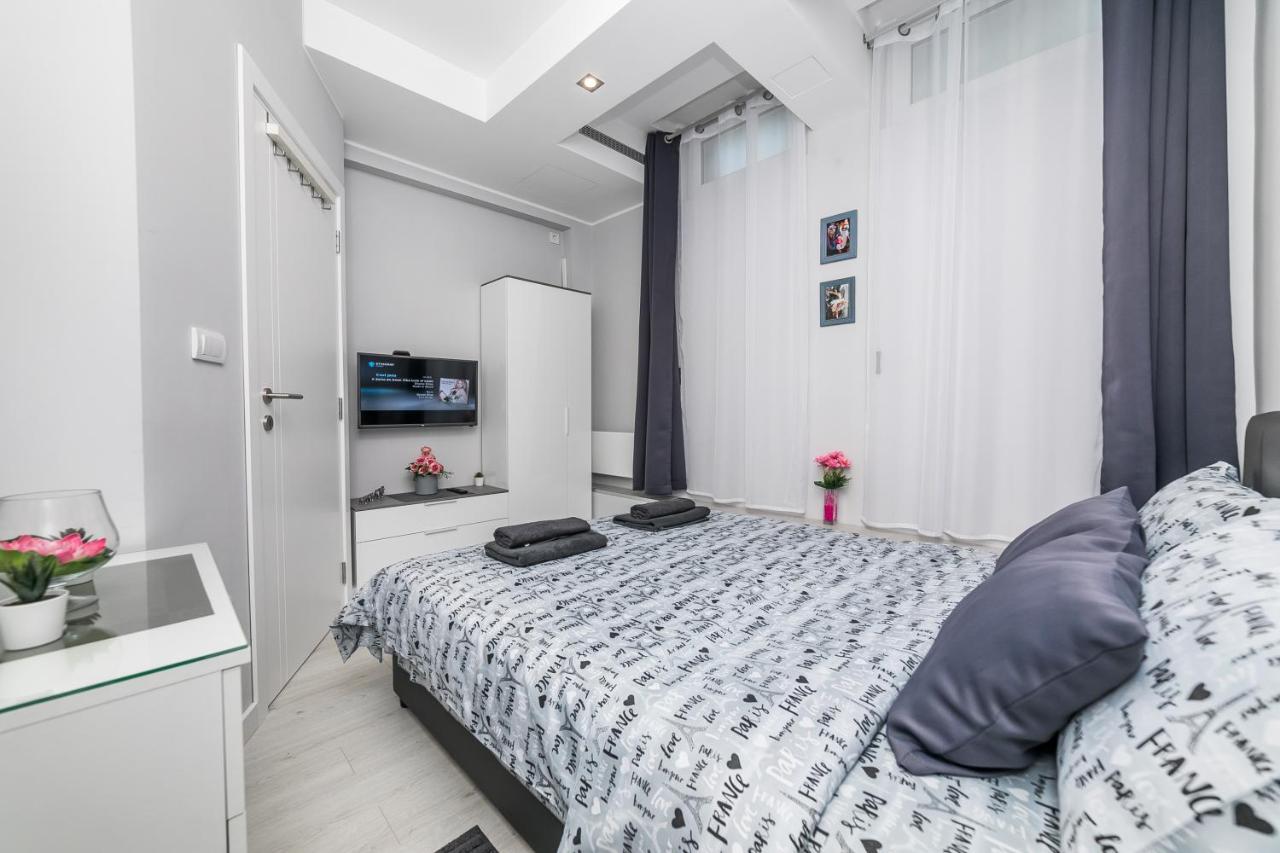 Appartamento Gray Luxe Belgrado Esterno foto