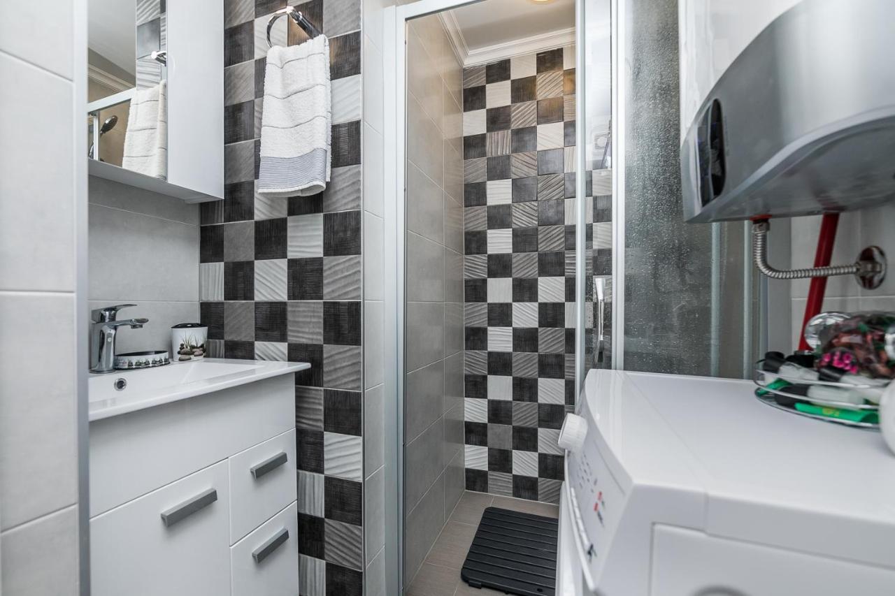 Appartamento Gray Luxe Belgrado Esterno foto