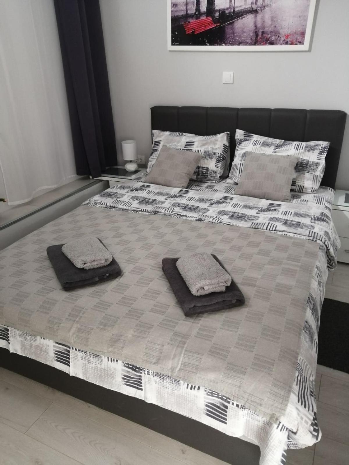 Appartamento Gray Luxe Belgrado Esterno foto